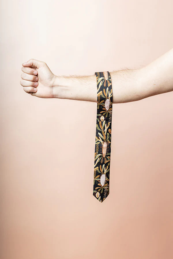 Black Grass Tree Tie